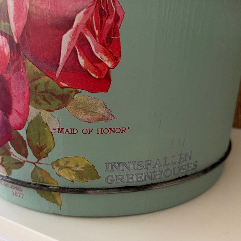 Upcycled Painted Wooden Ice Cream Bucket with a Red Roses Transfer - Picture 11 of 12